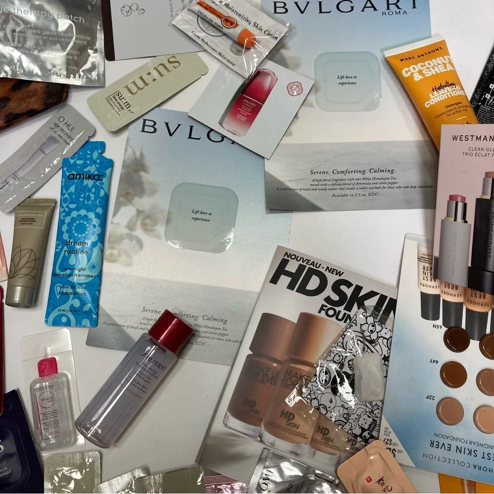 Ipsy cosmetic bag with samples